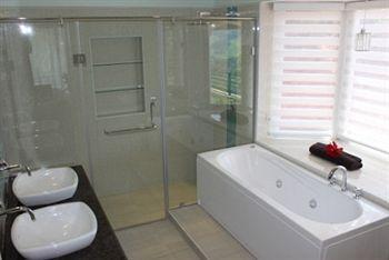 Farview Mountain Resort Villas Ooty Buitenkant foto